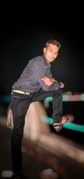 24VIVEK SINGH RAJPUT, 24, India