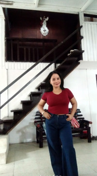 Mahal, 48, Philippines