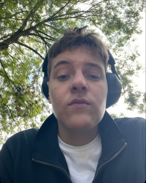 Antoine, 18, Belgium