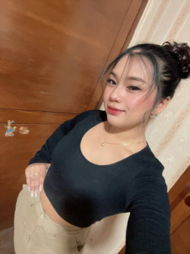 Hanna Walker, 32, Canada