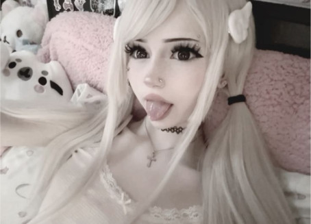 Miyuu, 18, United States