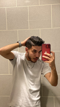 Isou, 23, Algeria