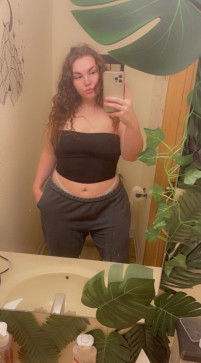 Camila, 18, United States