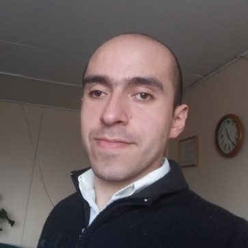 Paulo Saavedra Saave, 39, Chile