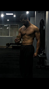 Aymn, 21, Algeria