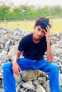 Iblameanirudha, 19, India