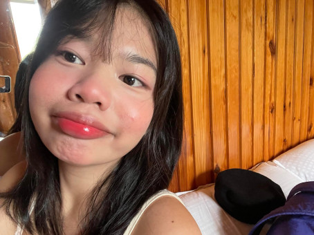 Riri, 20, Philippines