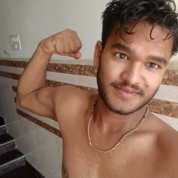 Pagal, 20, India