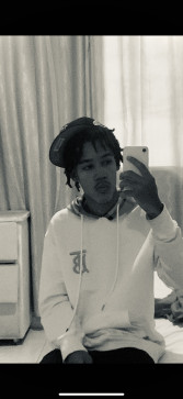 D4vd, 19, Dominican Republic