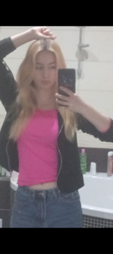 Miriam Bartoscaron, 18, Slovakia