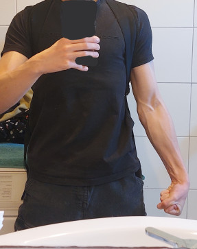 Leo, 18, Bosnia And Herzegovina