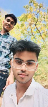 Shadan Ansari, 19, India