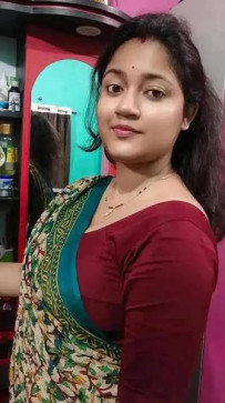 Ayushi Nath, 42, India