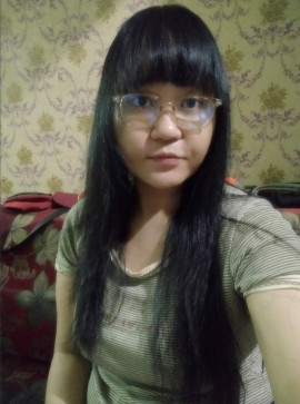 Endah, 30, Indonesia