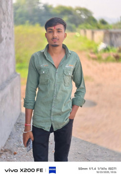 Mahendra Thakor, 18, India