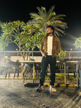 Abhi Meshram, 29, India