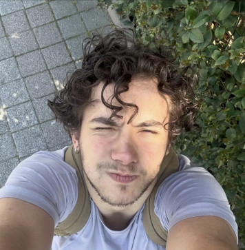 Han Oflaz, 23, Turkey