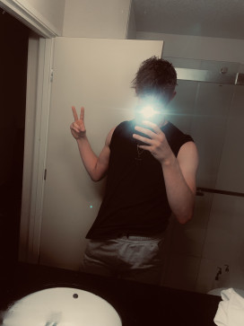 Ayowyd, 24, United States