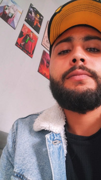 Hsiine Ali, 24, Tunisia