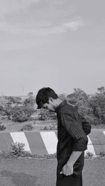 Ruwflalala, 20, India