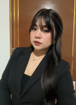 Christina, 32, United States