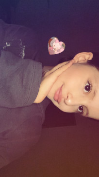 Amelia13, 18, United Kingdom