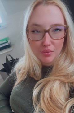 Evelyn, 28, United States