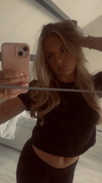 Valerie, 18, Netherlands