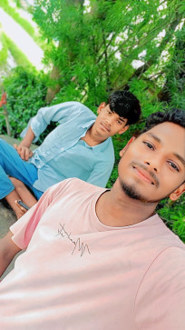 Vicky Creation, 18, India