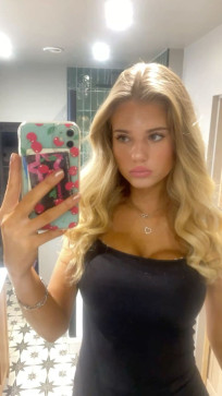 Valerie, 18, Belgium