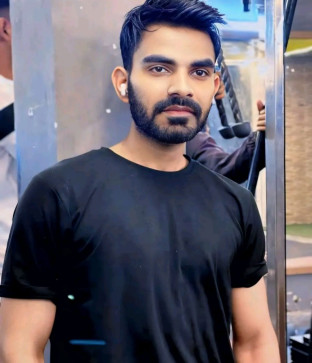 Vaibhav Sharma, 31, India