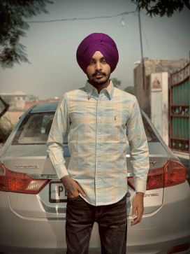 Honey Sidhu, 22, India