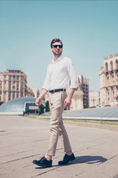 Nate Malbrook, 18, India