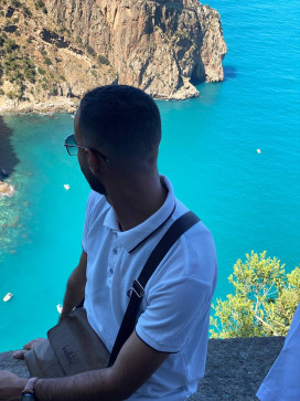 Agravebdoslashu, 25, Algeria