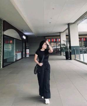 Zarah Valdez, 27, Philippines