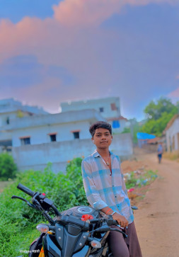 Rahul Mahato, 19, India