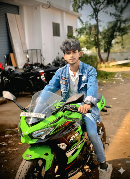 Arshad, 20, India