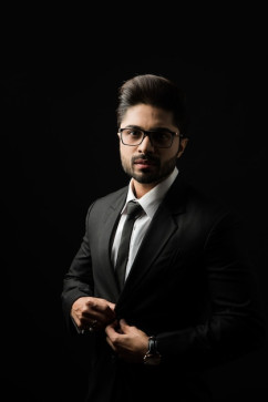 Cyrus89, 19, Bahrain