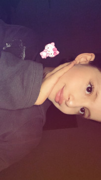 Amelia13, 18, United Kingdom