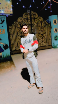 Shalim Khan, 18, India