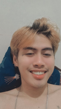 Rhuro Fernandez, 22, Philippines