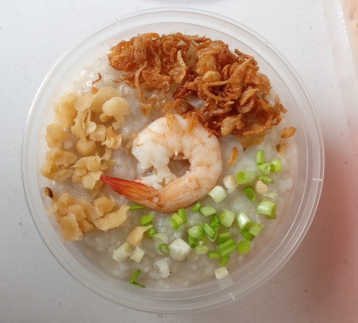 Moana, 45, Indonesia