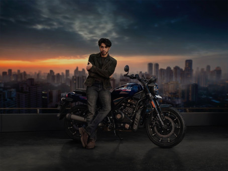 Hrithik Sharma, 25, India