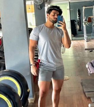 Afzalkhan, 28, India