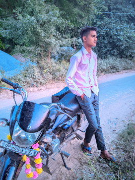 Rajveer Gola, 18, India