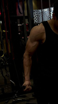 BlTCH HUNTER, 25, India