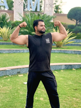 Pratik Thakur, 28, India