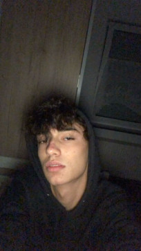 Jjj33 Jjj33, 22, United Kingdom