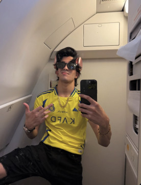 Maaz Mulla, 18, India