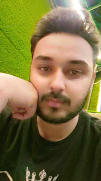 Shaney Alam, 18, India